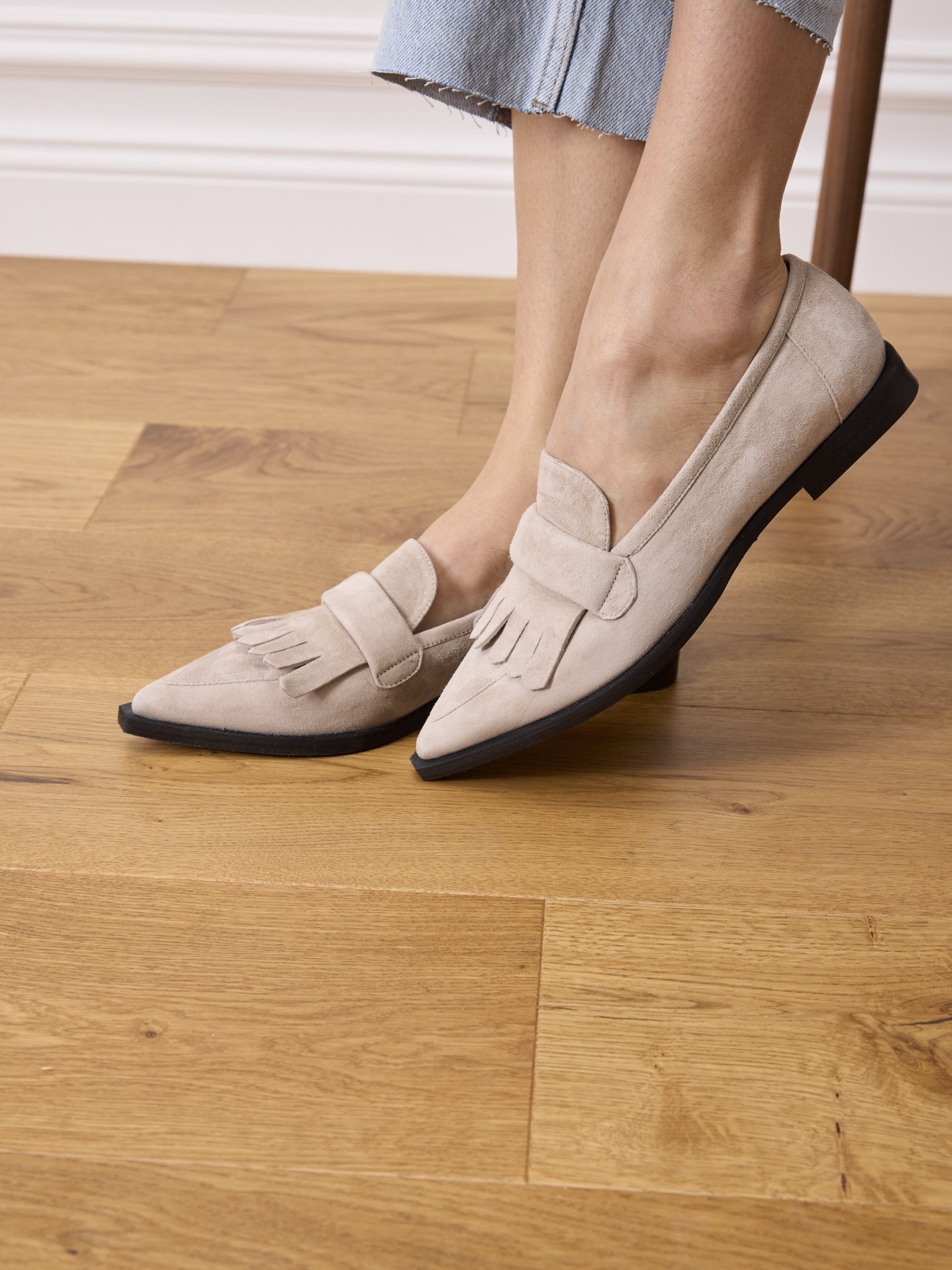 MINEE-Veloursleder-Beige-TM9135D-0010-0216-BM_01 MINEE Veloursleder Beige, Schuh, Sneaker, Hoher Absatz, Hartholz, Holz
