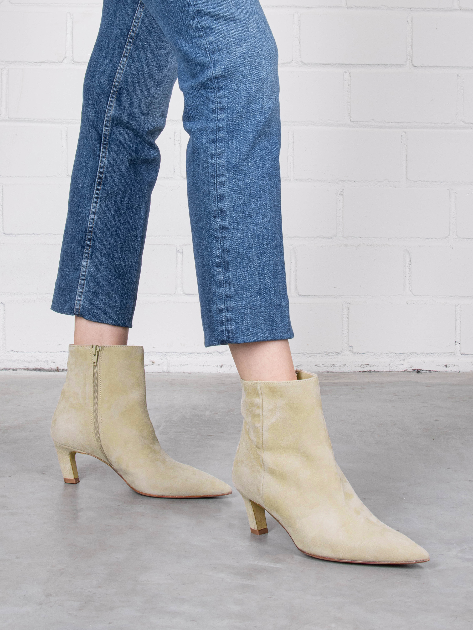 Stiefeletten beige 50 mm