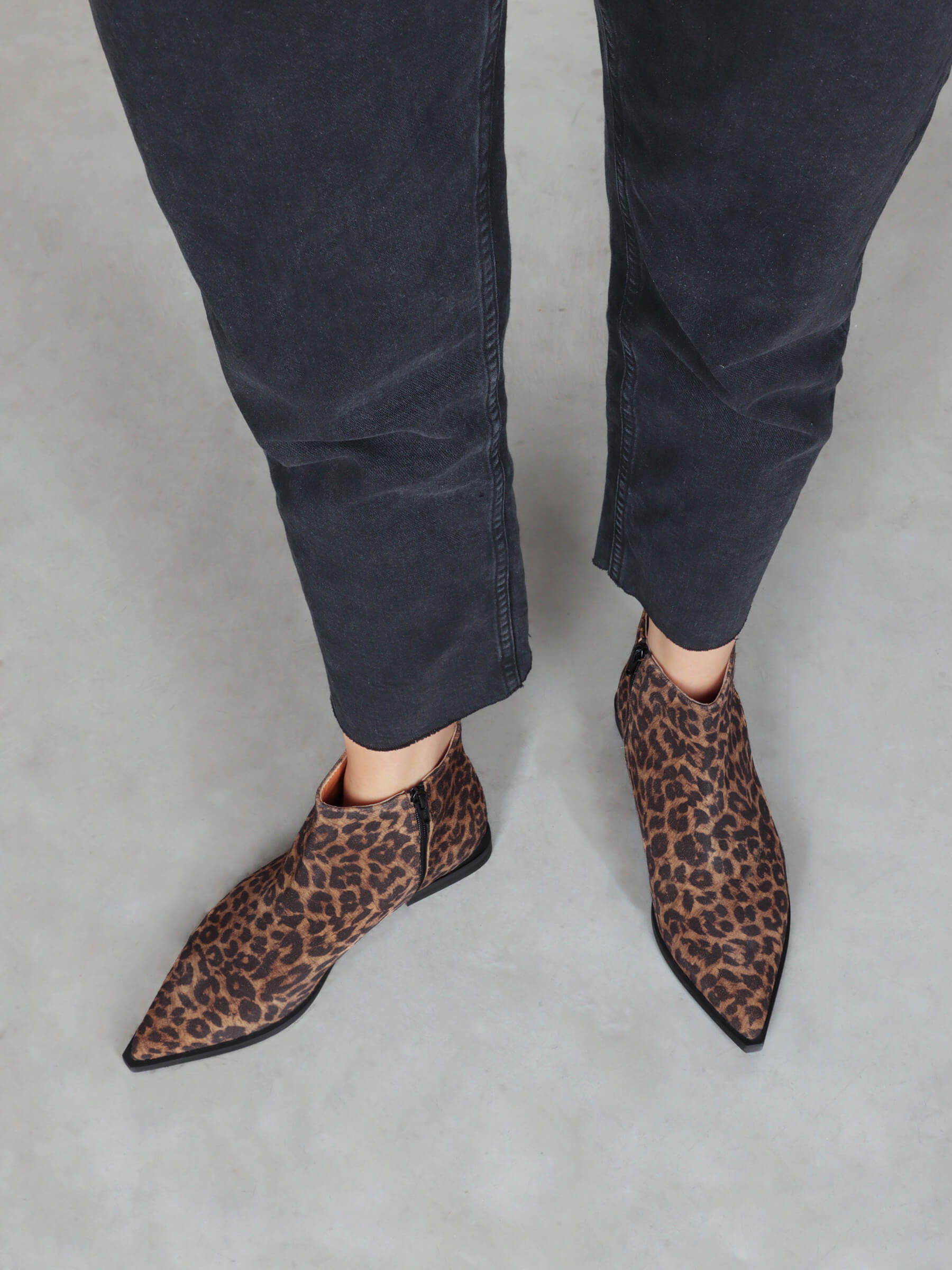 Stiefeletten-leo-TM9140F-0027-0008-Thea-Mika_8_BM Stiefeletten leo