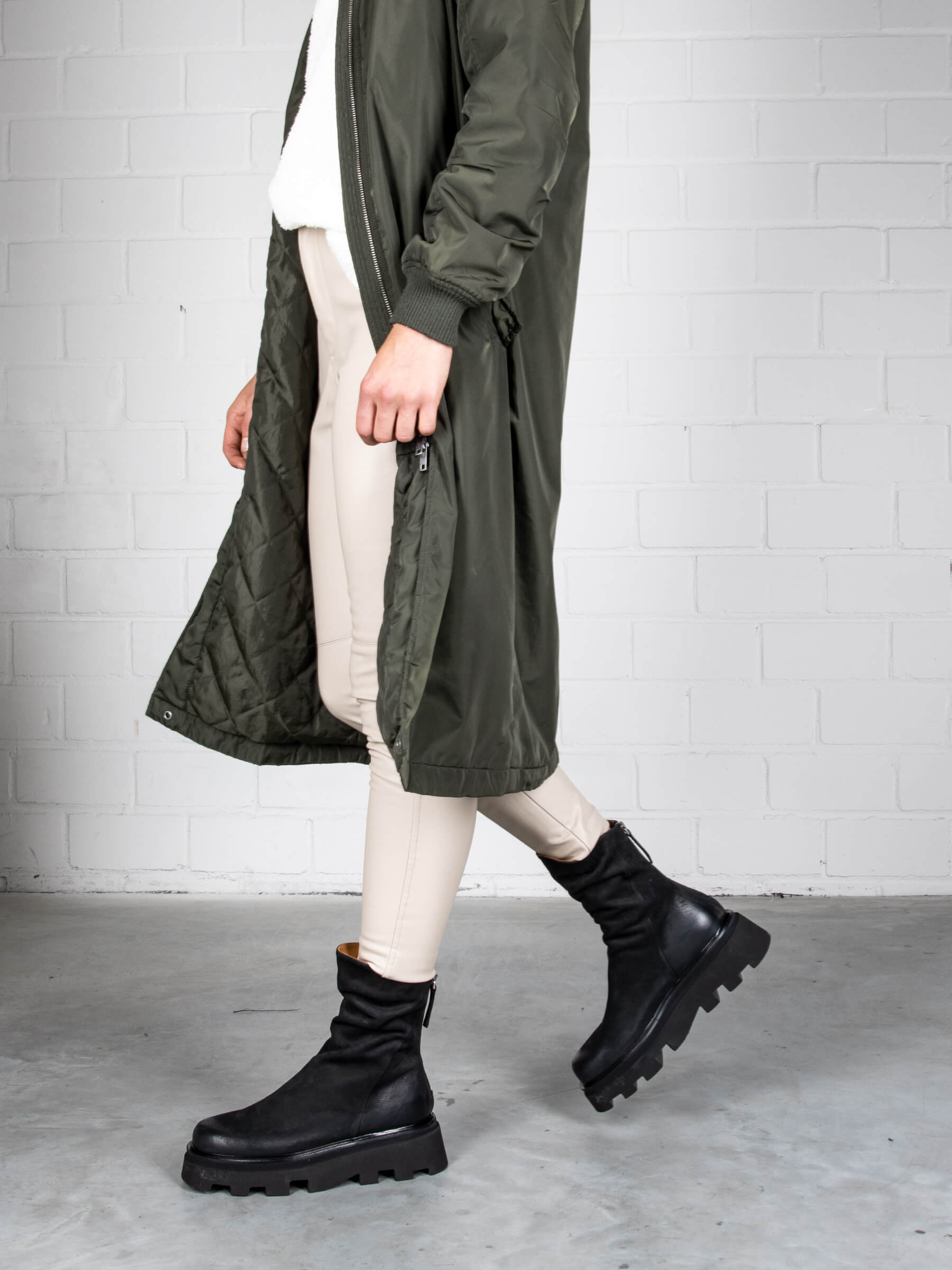 Plateau-Boots-nero-TM6411Z-0007-0001-Thea-Mika_7_BM Platform boots nero