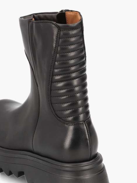 Stiefeletten schwarz